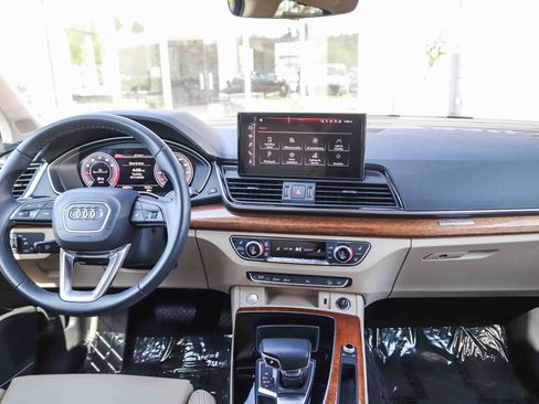 Used 2023 Audi Q5 2.0T Premium Plus w/ Premium Plus Package AWD/4WD image 14