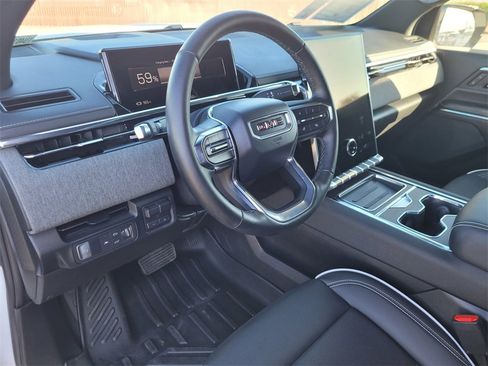 Used 2026 GMC Sierra EV Elevation image 13