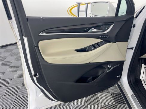 Used 2018 Buick Enclave Premium image 10