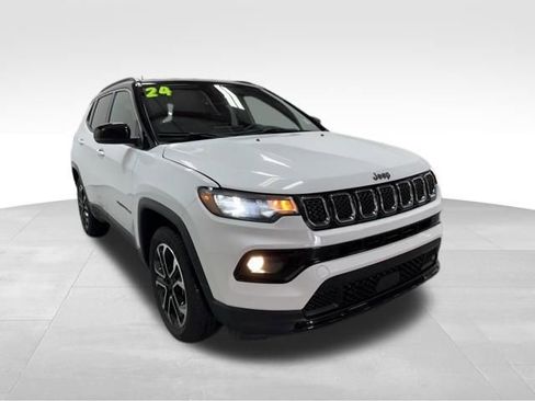 Certified 2024 Jeep Compass Limited AWD/4WD image 6