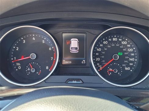 Used 2021 Volkswagen Tiguan S image 20