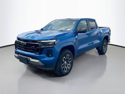Certified 2023 Chevrolet Colorado Z71 w/ Z71 Convenience Package 2 image 3