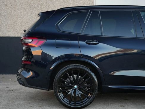 Used 2021 BMW X5 sDrive40i w/ M Sport Package image 12