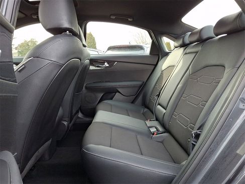 Certified 2023 Kia Forte GT-Line w/ GT-Line Premium Package image 11