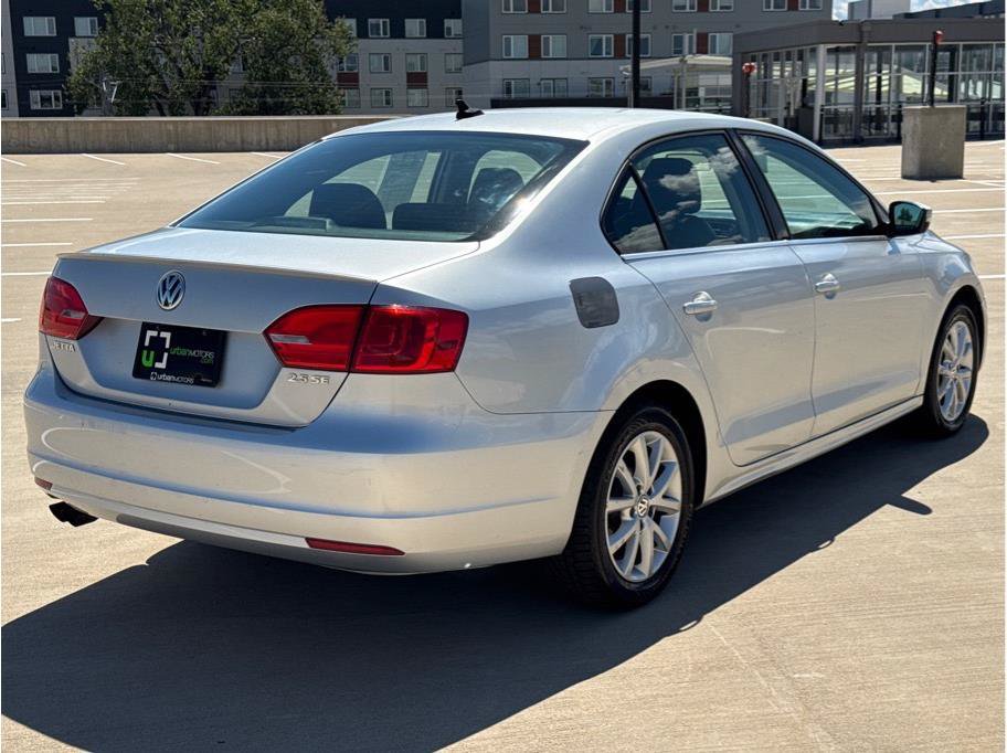 Used 2013 Volkswagen Jetta SE FWD image 8