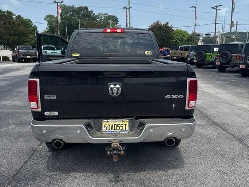 Used 2017 RAM 1500 Laramie w/ Convenience Group AWD/4WD image 5