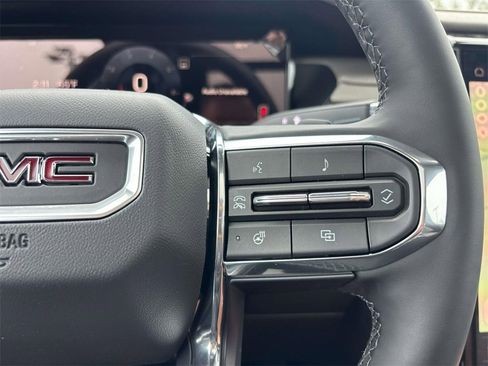 New 2025 GMC Acadia Elevation w/ Elevation Premium Package image 13