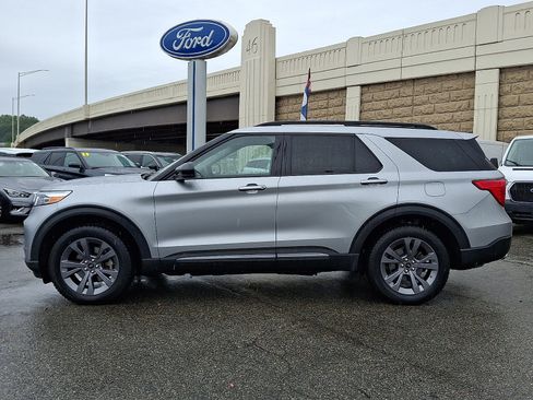 Certified 2023 Ford Explorer XLT w/ Equipment Group 202A AWD/4WD image 7