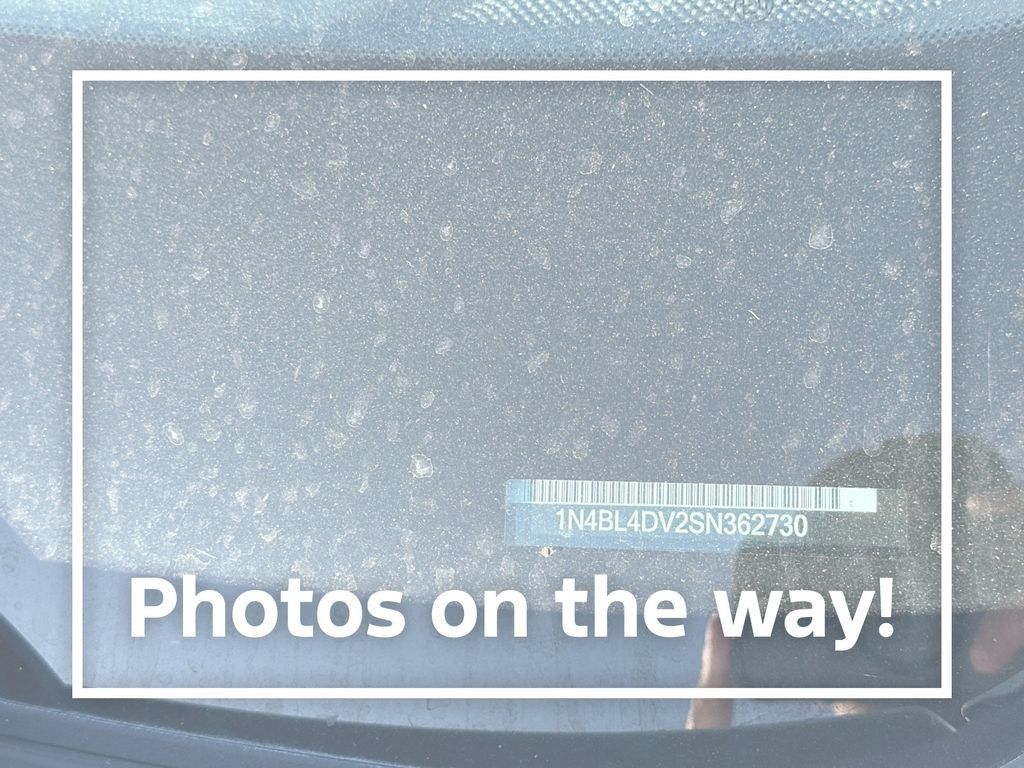 Used 2025 Nissan Altima 2.5 SV FWD image 2