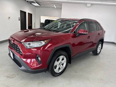Used 2021 Toyota RAV4 XLE w/ XLE Grade Weather Package AWD/4WD image 6