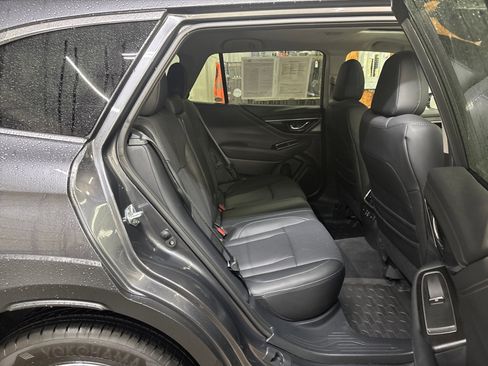 Certified 2025 Subaru Outback Limited image 42