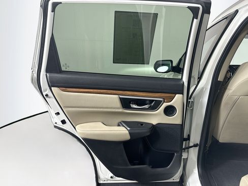 Used 2018 Honda CR-V Touring image 28