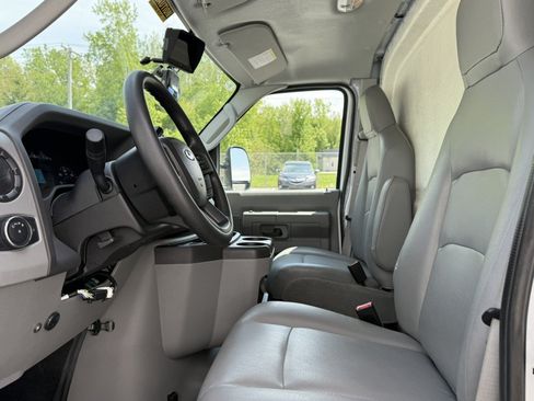 Used 2023 Ford E-350 and Econoline 350 Super Duty w/ Power Windows & Locks Group RWD image 17