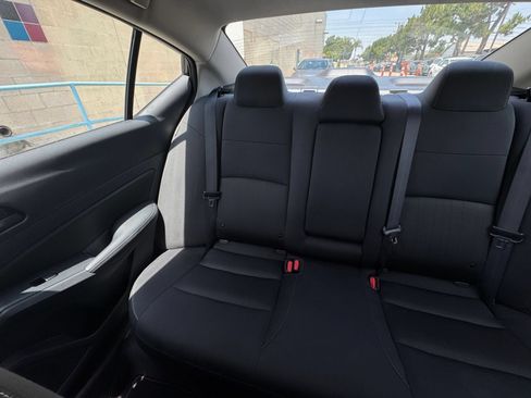 Used 2025 Nissan Altima 2.5 SV FWD image 35