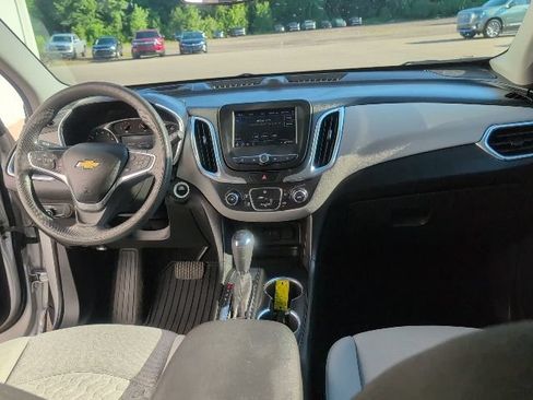 Used 2020 Chevrolet Equinox LT FWD image 36