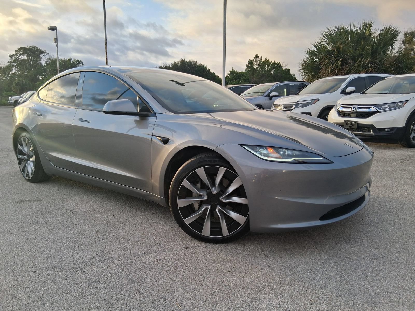 Used 2025 Tesla Model 3 Long Range AWD/4WD image 1