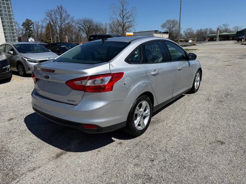 Used 2014 Ford Focus SE image 8