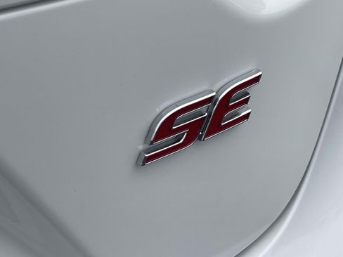 Used 2026 Toyota Corolla SE FWD image 8
