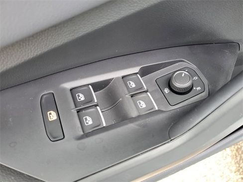 New 2025 Volkswagen Jetta SEL image 16