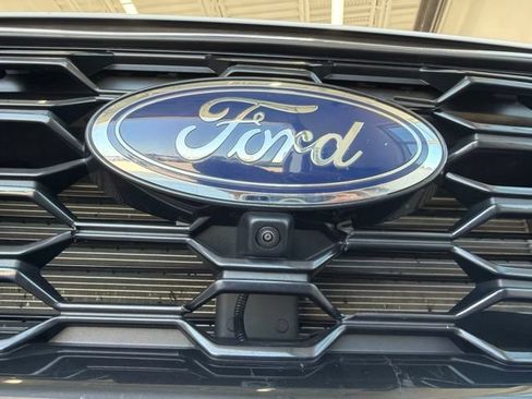 Certified 2023 Ford Escape ST-Line Select w/ Tech Pack #2 AWD/4WD image 3