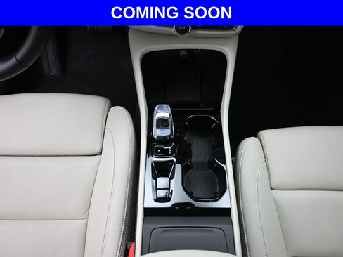 Used 2026 Volvo XC40 B5 Plus AWD/4WD image 16