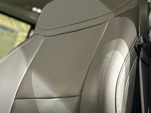 New 2026 Ford Expedition Active image 50