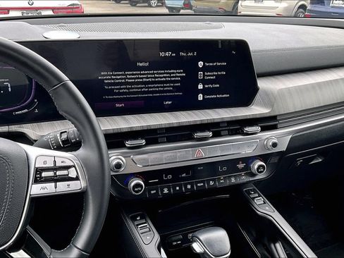 Used 2024 Kia Telluride EX w/ EX Captain's Chair Package FWD image 8