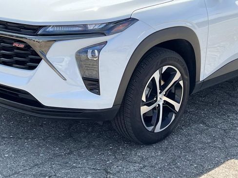 Used 2024 Chevrolet Trax RS w/ Driver Confidence Package image 7