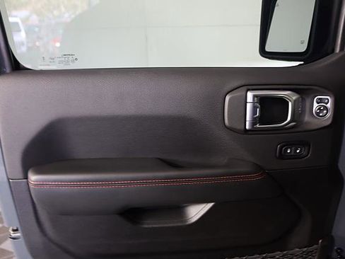 Used 2024 Jeep Wrangler Unlimited Rubicon image 27