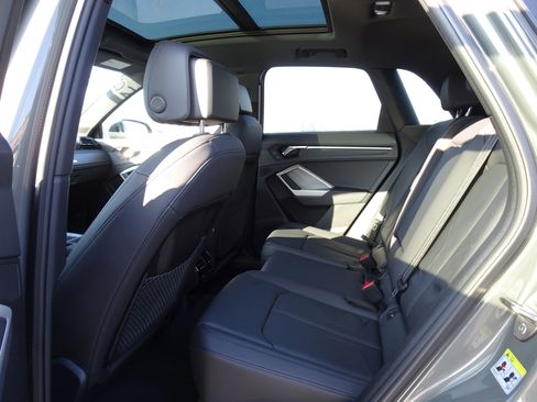 Certified 2025 Audi Q3 2.0T Premium Plus w/ Premium Plus Package image 12