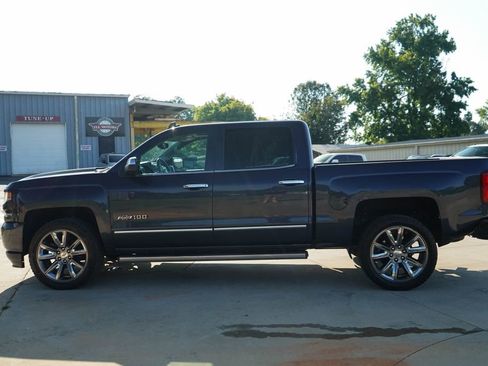 Used 2018 Chevrolet Silverado 1500 LTZ Z71 w/ Centennial Edition AWD/4WD image 24
