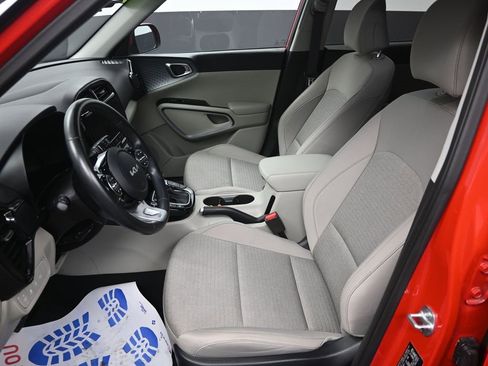 Certified 2023 Kia Soul EX image 14