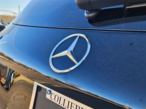 Certified 2022 Mercedes-Benz GLC 300 image 11