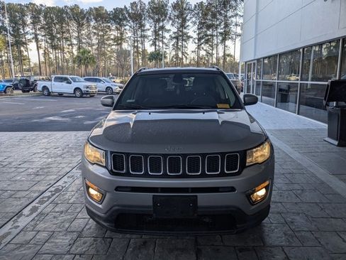 Used 2019 Jeep Compass Latitude image 5