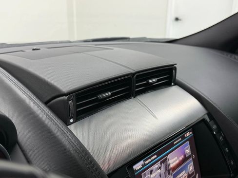 Used 2016 Jaguar F-TYPE Coupe RWD image 13