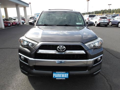 Used 2015 Toyota 4Runner Limited AWD/4WD image 8