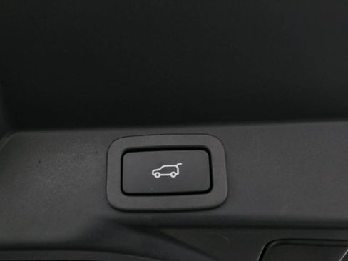 Used 2019 Land Rover Range Rover Sport HSE image 12