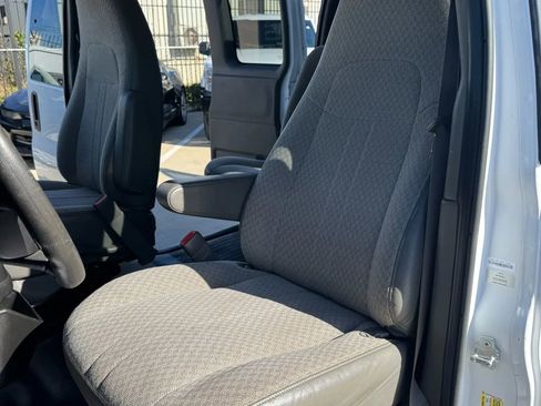 Used 2014 Chevrolet Express 2500 LS image 23