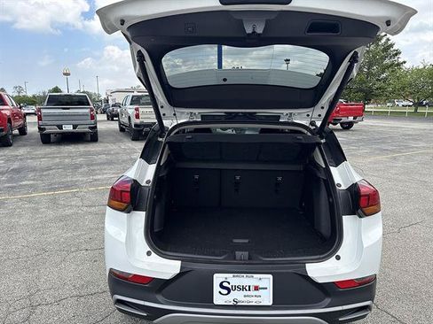 Used 2024 Buick Encore GX Preferred AWD/4WD image 50