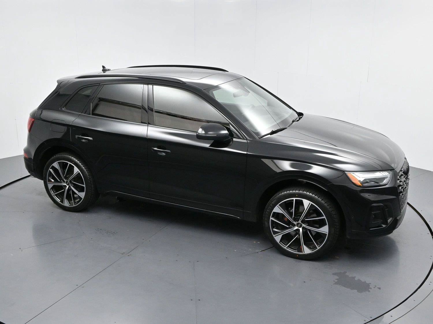 Used 2024 Audi SQ5 Prestige AWD/4WD image 38