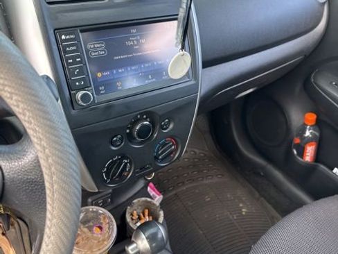 Used 2019 Nissan Versa SV FWD image 11
