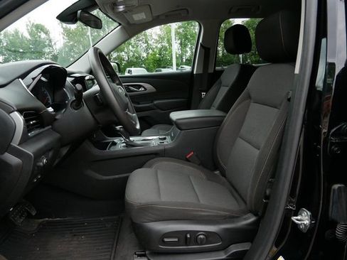 Used 2020 Chevrolet Traverse LS AWD/4WD image 15