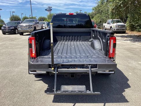 Used 2024 Ford F350 Lariat w/ Lariat Ultimate Package AWD/4WD image 13