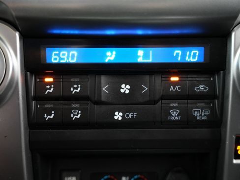 Used 2019 Toyota 4Runner Limited image 25