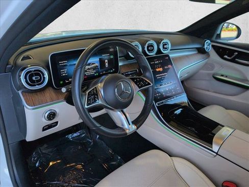 Used 2023 Mercedes-Benz C 300 Sedan image 10
