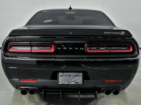 Used 2023 Dodge Challenger R/T Scat Pack RWD image 8