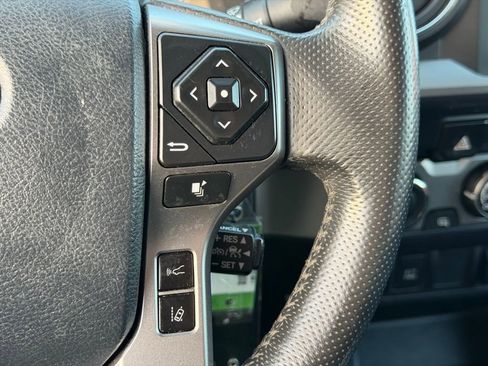 Used 2019 Toyota Tacoma SR5 image 30