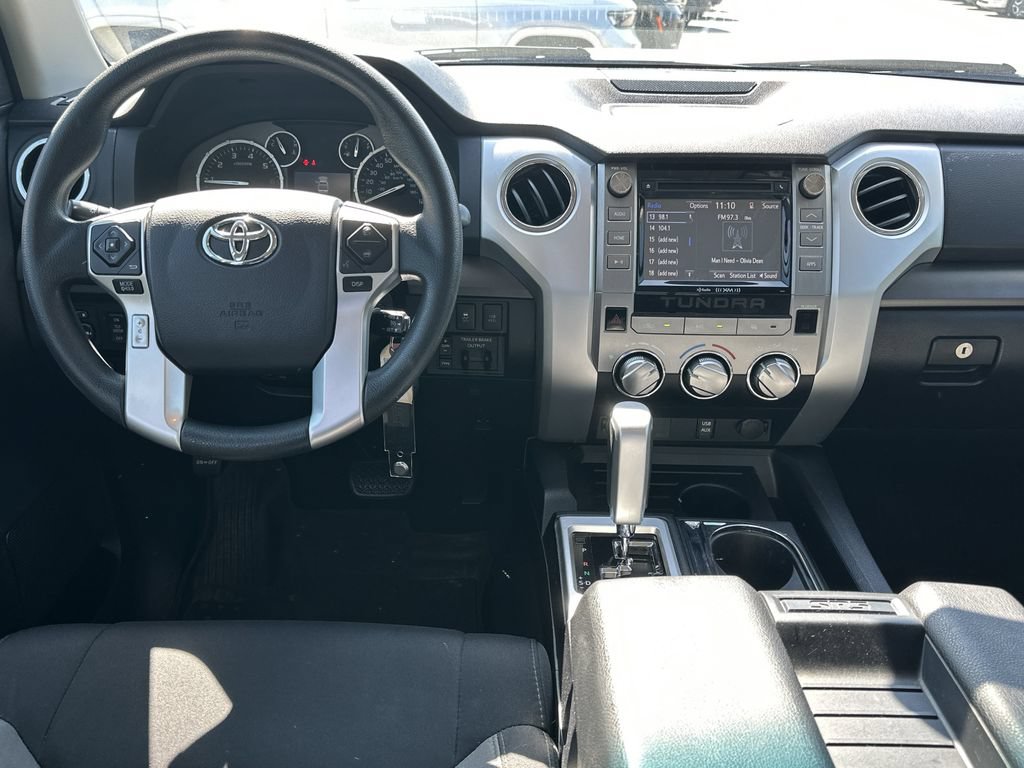 Used 2017 Toyota Tundra SR5 w/ SR5 Upgrade Package RWD image 10