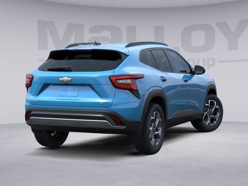 New 2026 Chevrolet Trax LT image 4