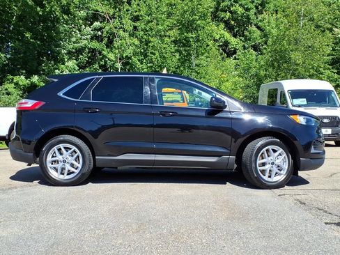 Certified 2024 Ford Edge SEL AWD/4WD image 3